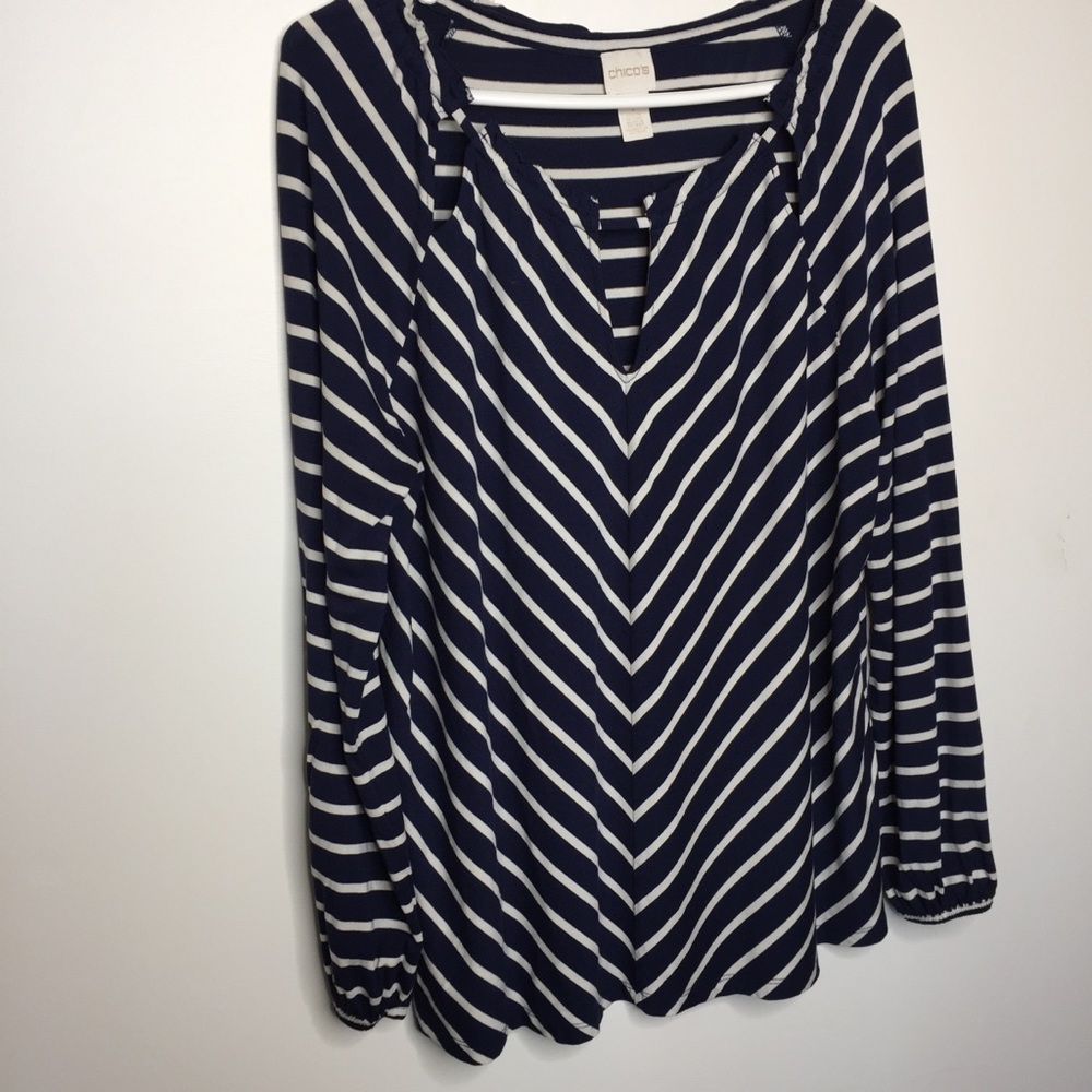 Chico’s women top size 1 (M) navy and white blouse striped